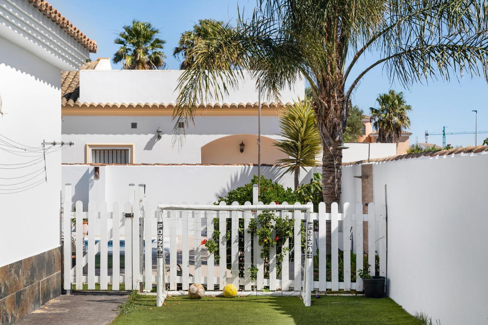 Casa Las Golondrinas-Solo Familias Chiclana de la Frontera Ngoại thất bức ảnh